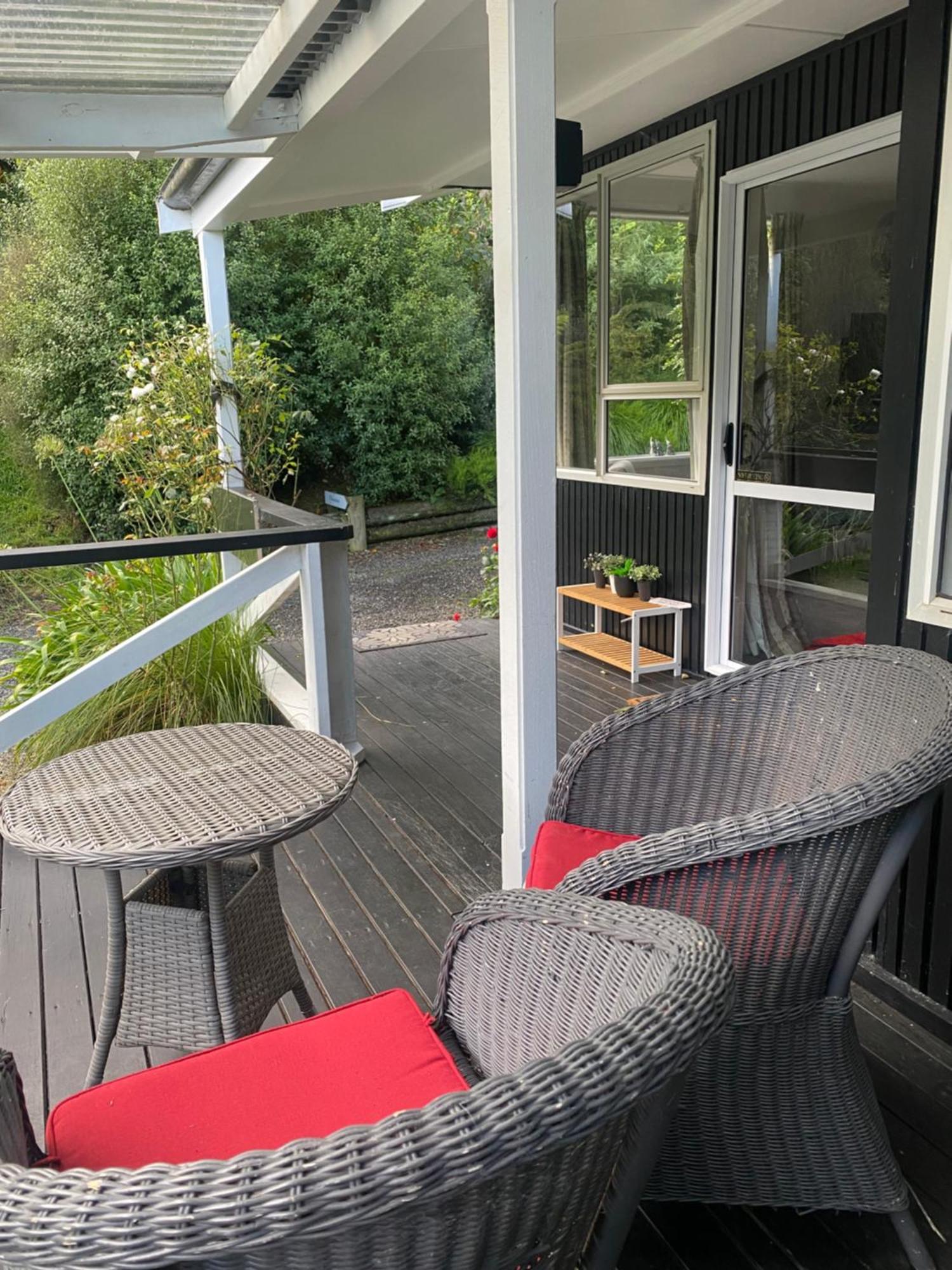 Hideaway - A Couples Retreat Villa Akaroa Luaran gambar
