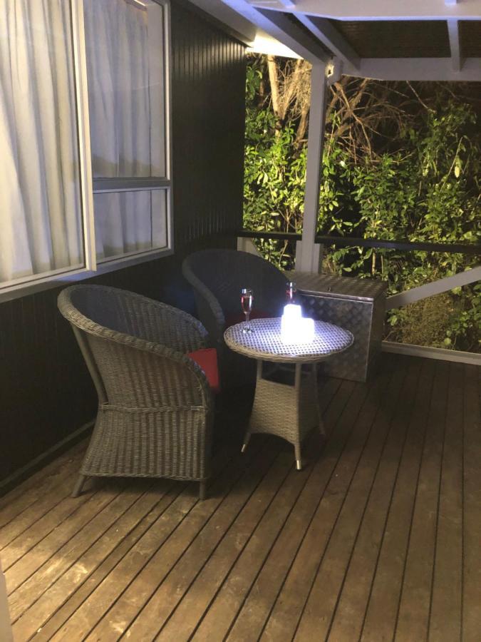 Hideaway - A Couples Retreat Villa Akaroa Luaran gambar